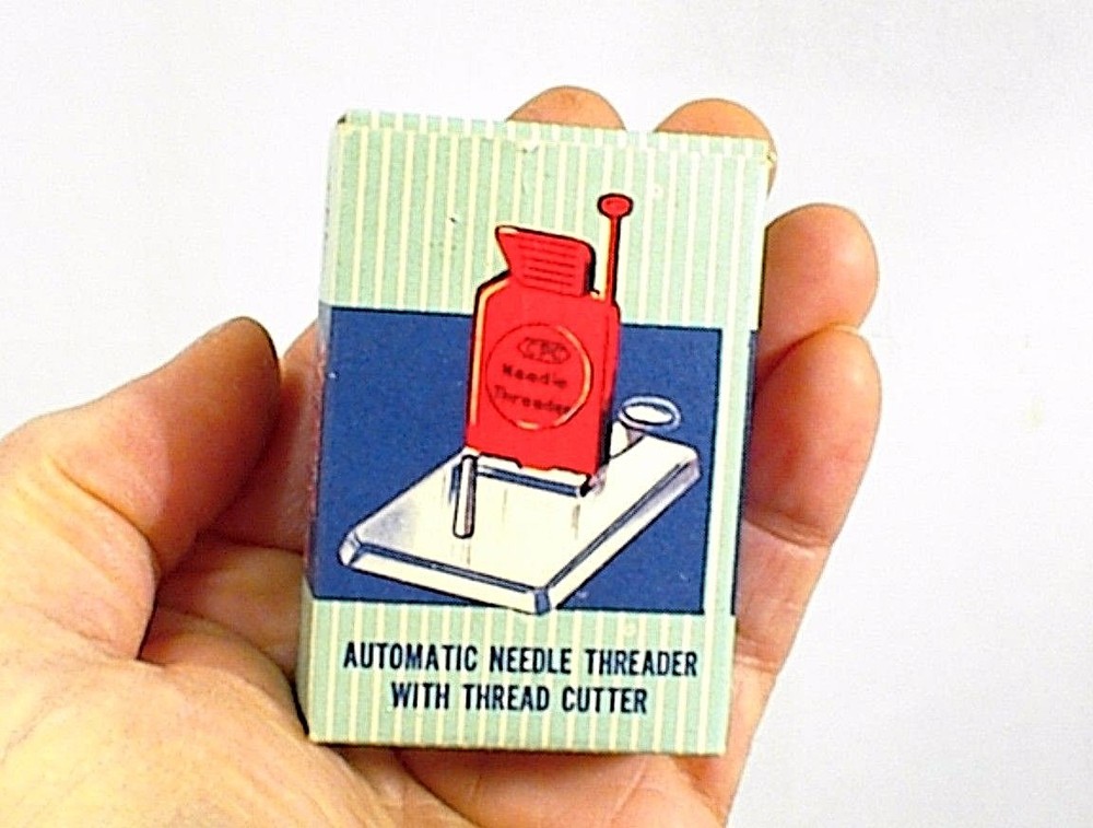 VINTAGE AUTOMATIC NEEDLE THREADER WITH CUTTER IN ORIGINAL BOX CPC