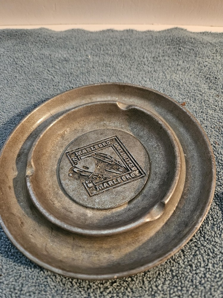 marlboro metal ashtray Used