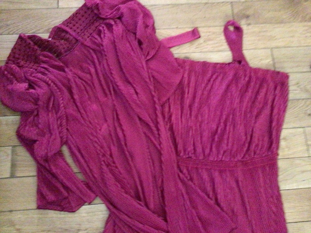 Ladies Size 16 Two Piece Preowned