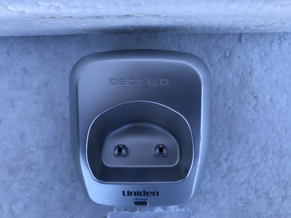 DCX200 Uniden Handset Charging Base for handsets DECT2060, DECT2080, DECT2085