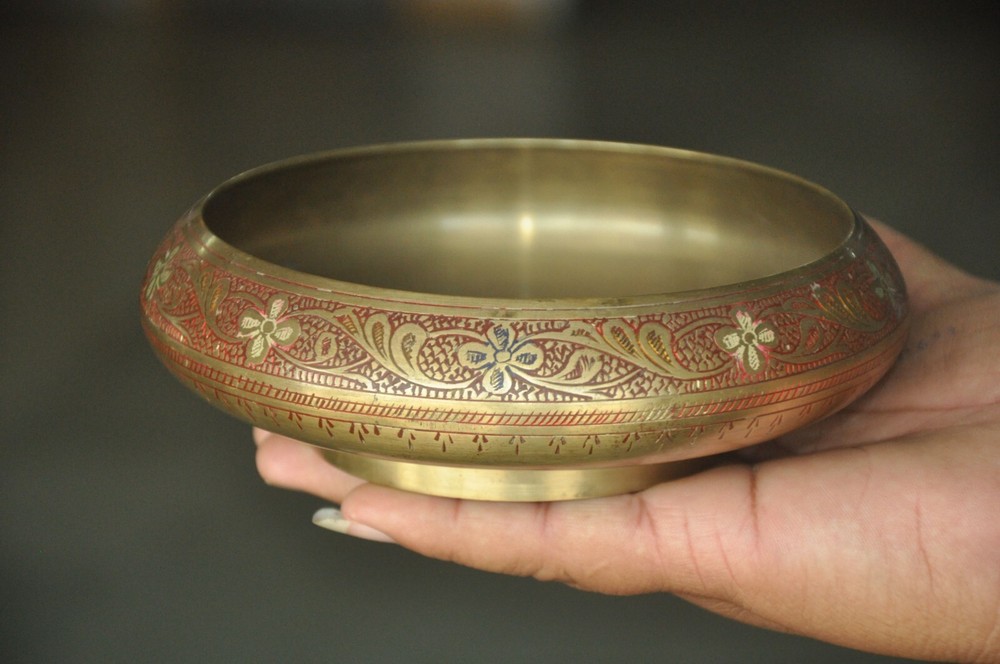 Vintage Handcrafted Solid Round Shape Lacquer Bowl, Nice Patina