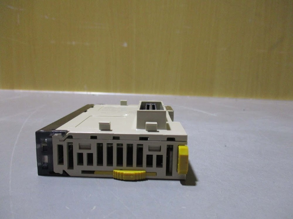 OMRON CJ1W-OD231 Output Unit Module Qty 2 USED #2