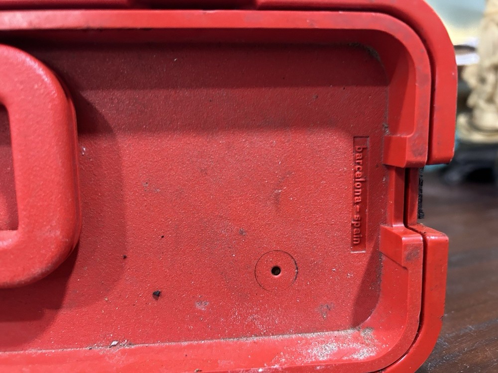 Olivetti Valentine S Typewriter Red