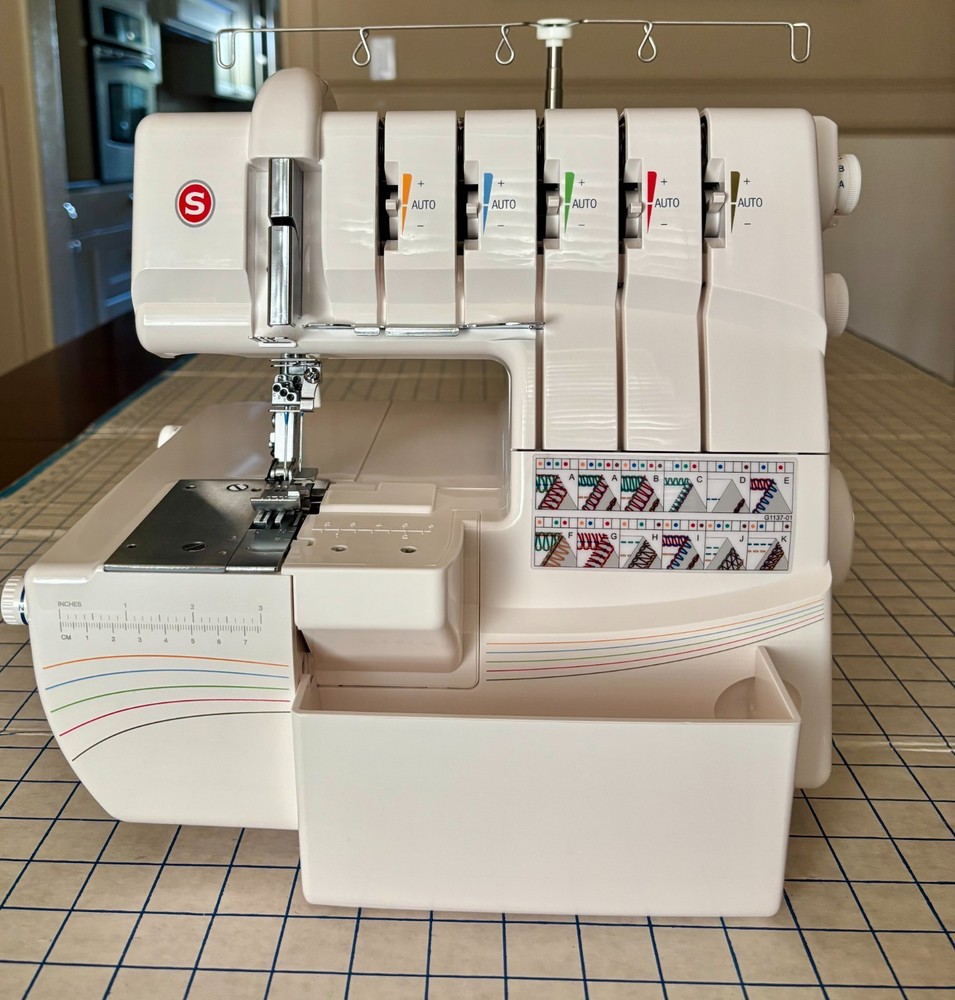 SINGER Professional 5 14T968DC Serger Sewing Machine