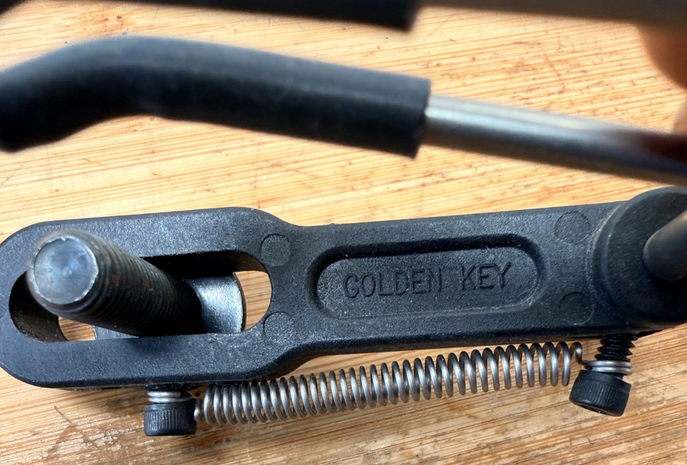 Golden Key Archery Arrow Rest 2 Arm Spring Action
