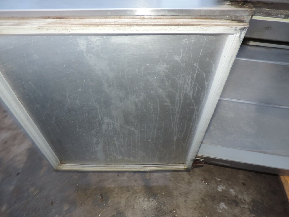 REFRIGERATED PREP. PIZZA SANDWICH TABLE (CONTINENTAL)