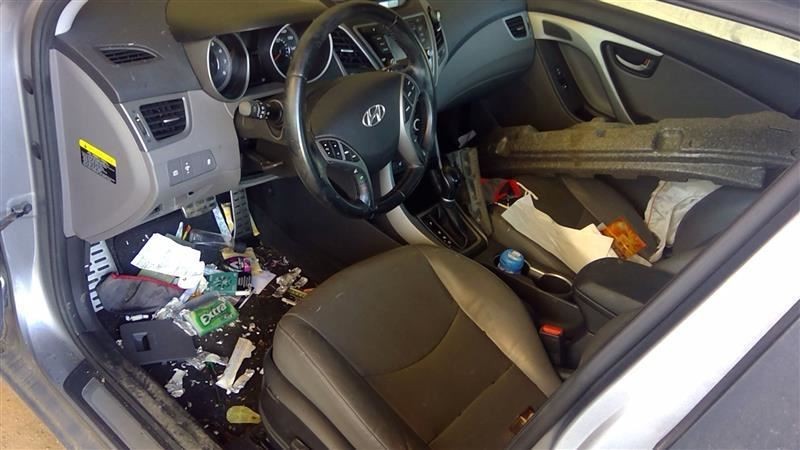 ELANTRA 2014 Fuse Box Cabin 6811