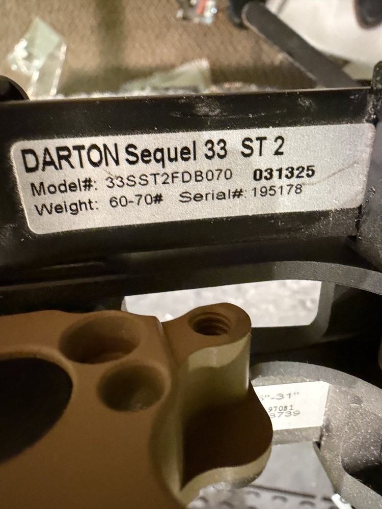 Darton Sequel 33 ST2 - RH - 60-70#