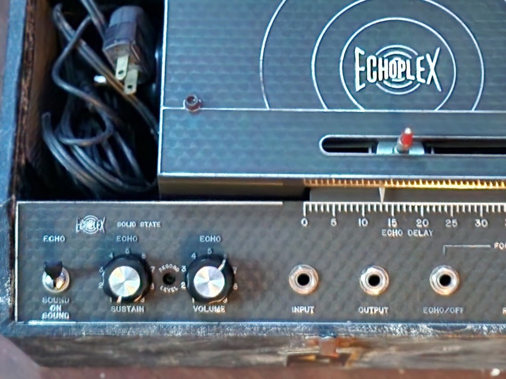 Echoplex Echo Chamber Solid State Echo Delay Guitar Effects Pedal