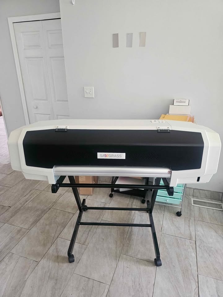 SAWGRASS MUTOH VJ-628 LARGE FORMAT SUBLIMATION PRINTER WITH STAND