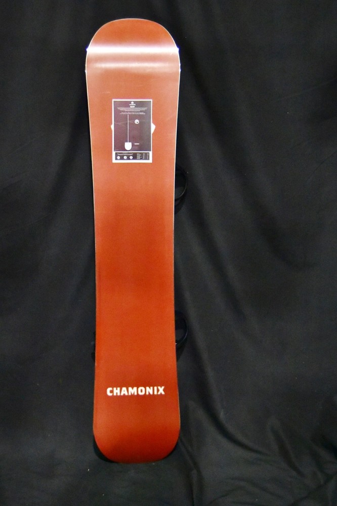 NEW CHAMONIX GEANT SNOWBOARD SIZE 159W CM WITH ROSSIGNOL EXTRA LARGE BINDINGS
