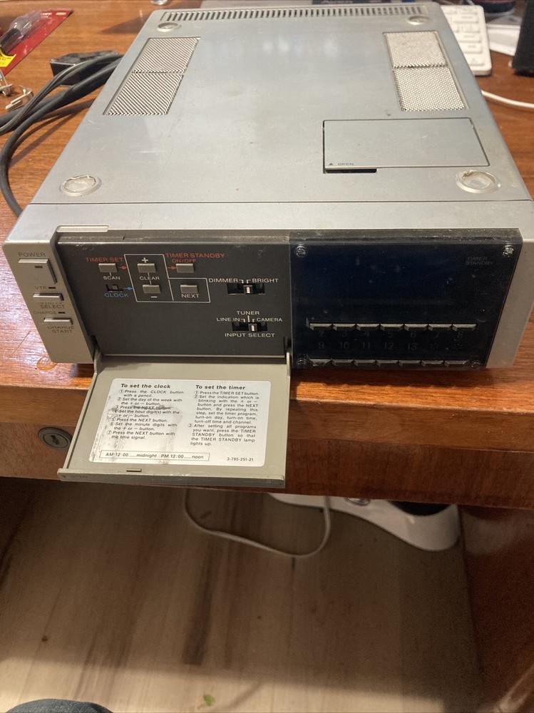 Vintage SONY TT-2000 Programmable Betamax Portable Tuner Timer Unit
