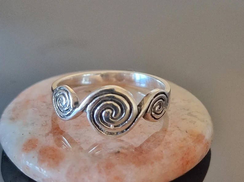 Solid 925 Sterling Silver Triple Spiral Celtic Triskele Boho Band Handmade Ring