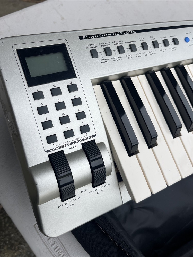 M-AUDIO EVOLUTION MK-449C MIDI Controller -- No Charger— Not Fully Tested