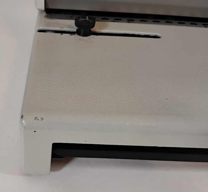 GBC CombBind C250 Binding Machine Model 7400016 Book Binding Press Bindings Incl
