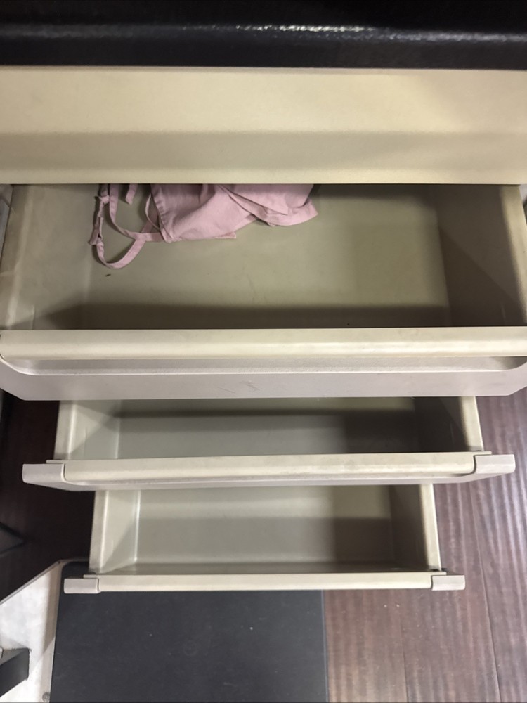 Midmark Ritter 404 Exam Table