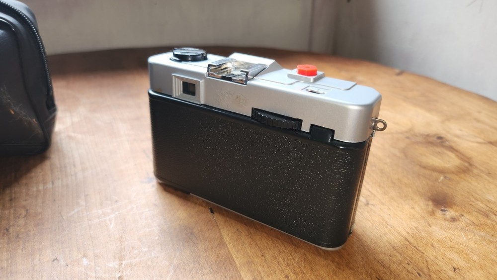 Vintage Yunon YN 500 35mm Camera, Untested, with Case
