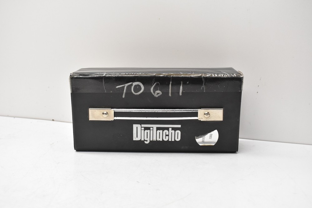 DigiTacho Shimpo DT-103c Digital Tachometer