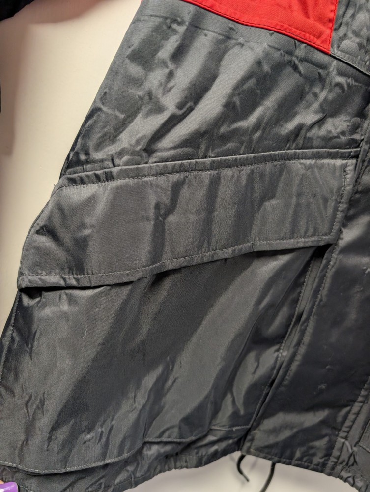 Frank Thomas Waterproof Jacket Size Small (Loc B-15)