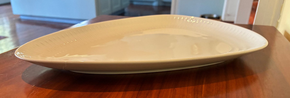 Hutschenreuther Apart Pattern - 13" Oval Serving Platter