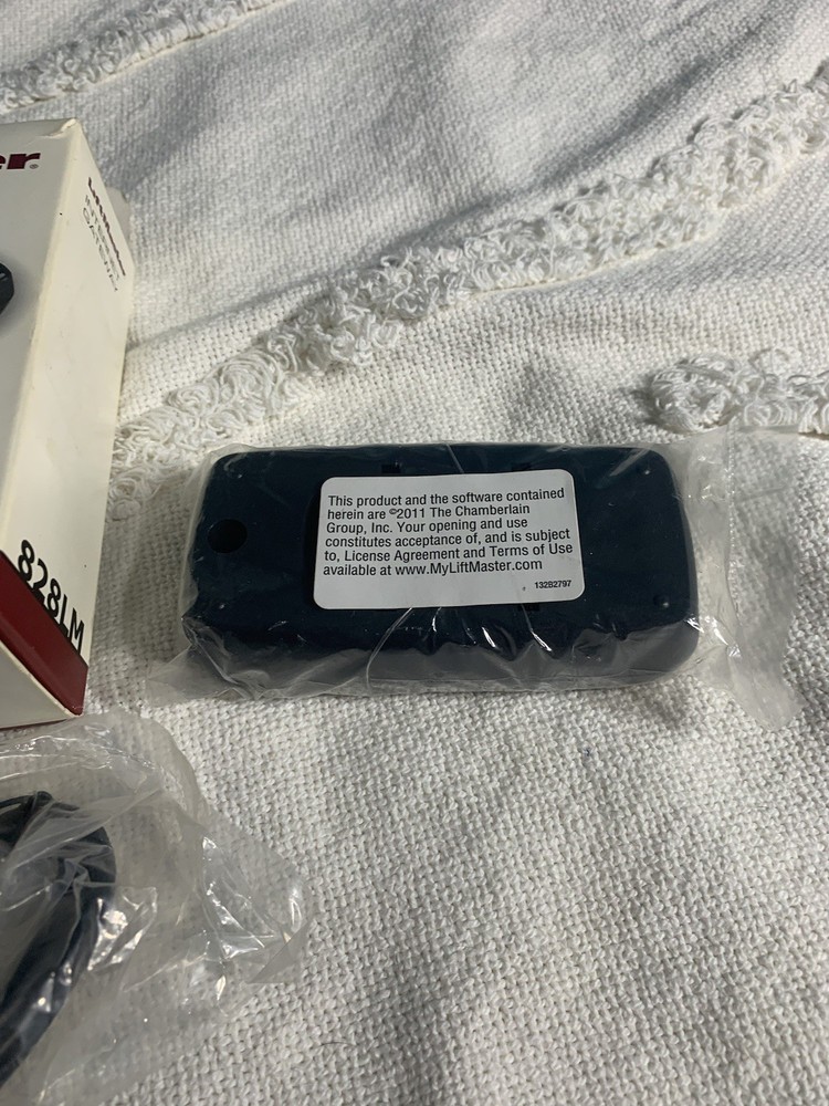 LiftMaster 828LM Internet Gateway MISSING POWER CORD READ
