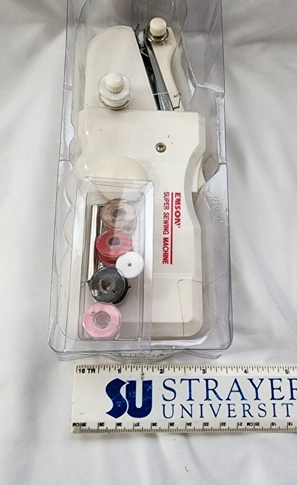 Emson Super Sewing Machine Super Portable Battery Operated- TESTED WORKING