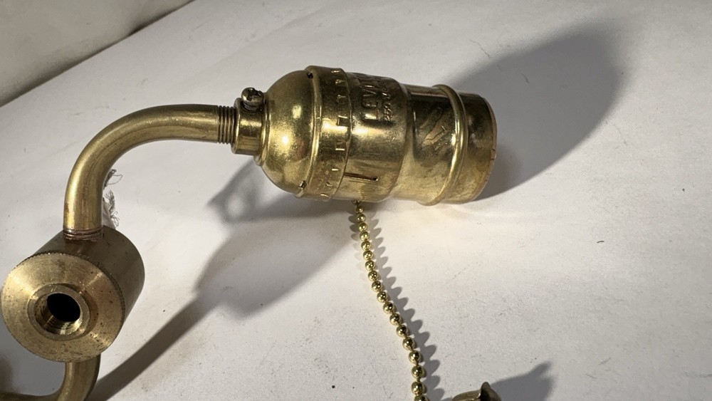 Vintage two light brass bulb pull chain lamp cluster wired K