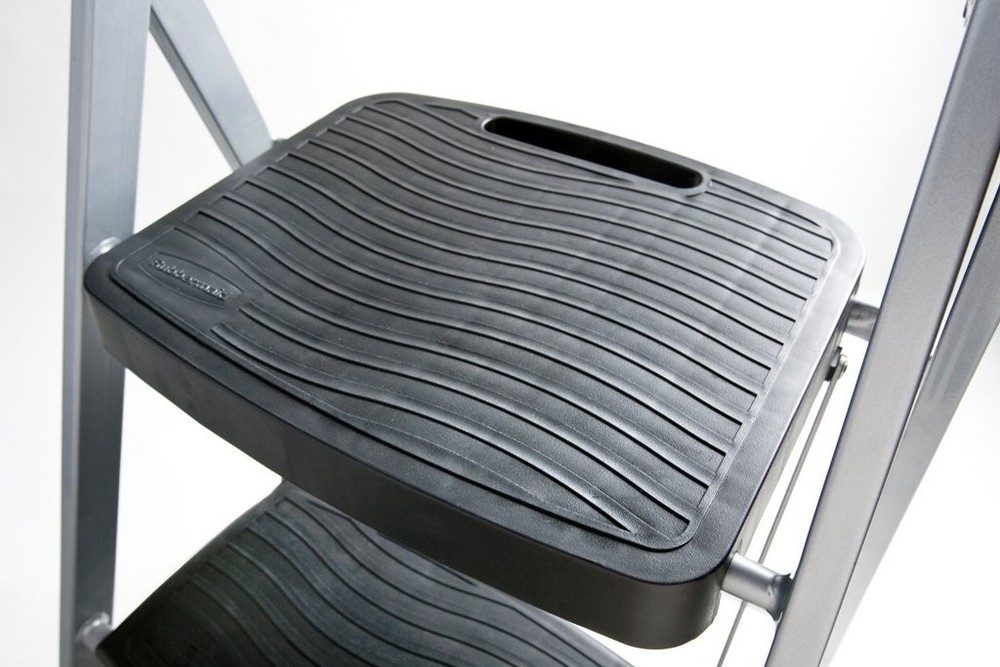 Rubbermaid 3-Step Steel Ladder,Folding Step Stool 200 lb Capacity, Silver