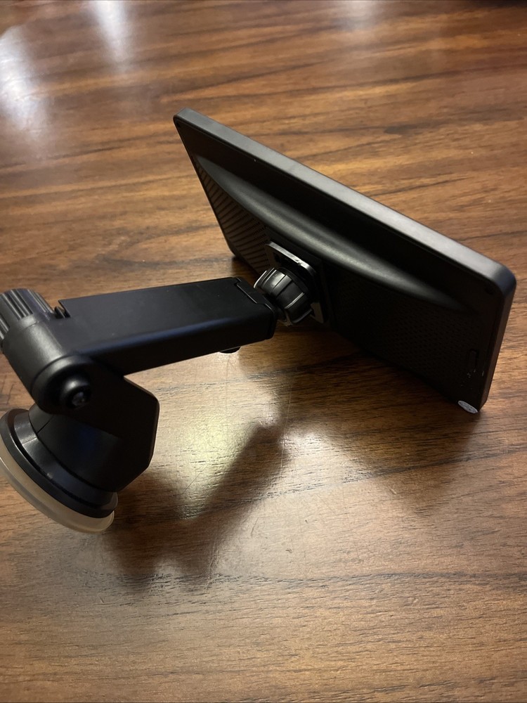 Smart Play Audio 7” Touchscreen Bluetooth/Apple/Android w/ Speaker Cig Outlet