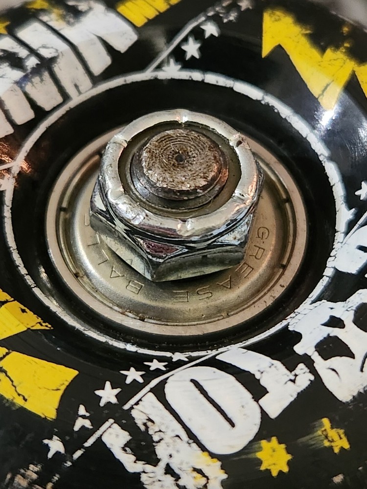 Sector 9 Complete Board w/Independent Trucks
