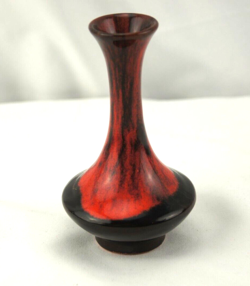 Lanark Antario Small Mid Century Vase Volcano Drip