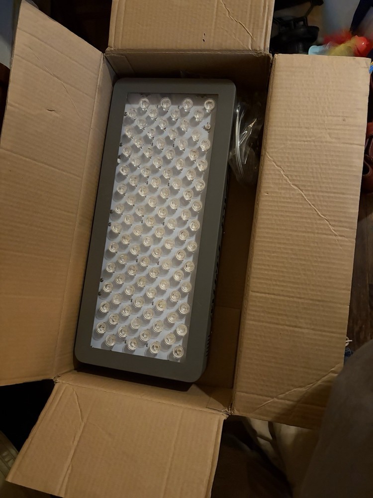 LED Grow Light Panel with Veg/Bloom Switch, 96 LEDs, Hanging Kit, Gray