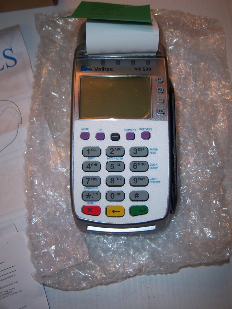 Verifone VX520 CTLS credit card reader
