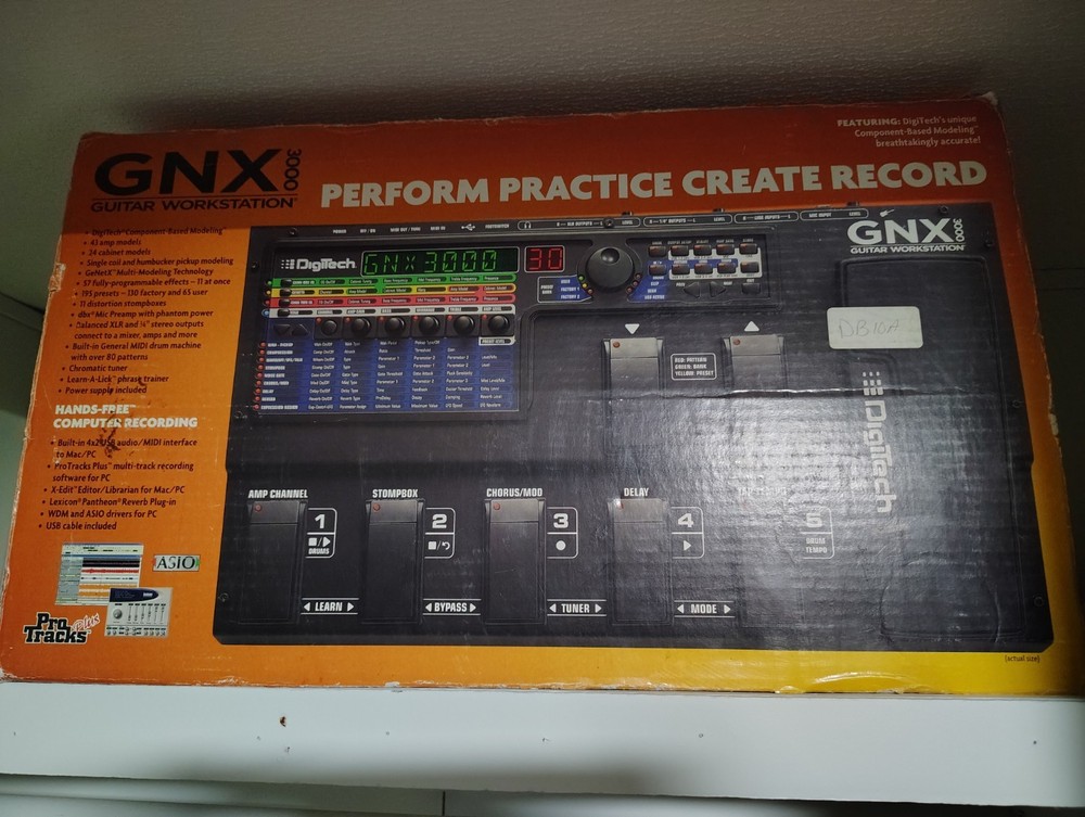 Digitech GNX 3000 Guitar Processor and Effects Pedal