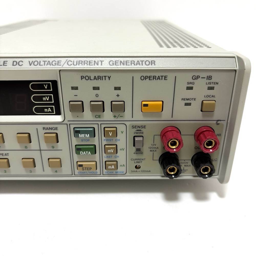 ADVANTEST R6142 Programmable DC Voltage Current Generator USED