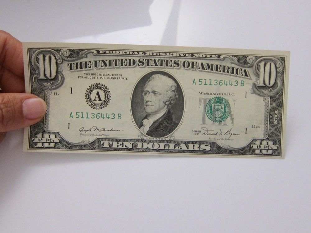 1981 $10 Printing Error on Back Uncirc #A51136443B