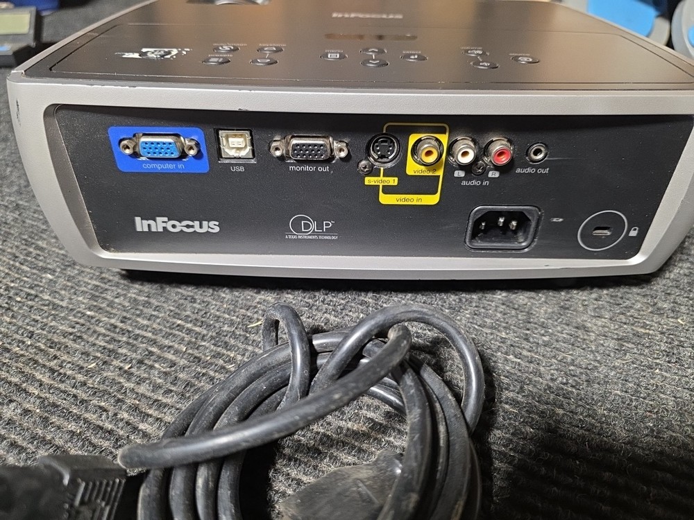 InFocus W240 DLP Projector