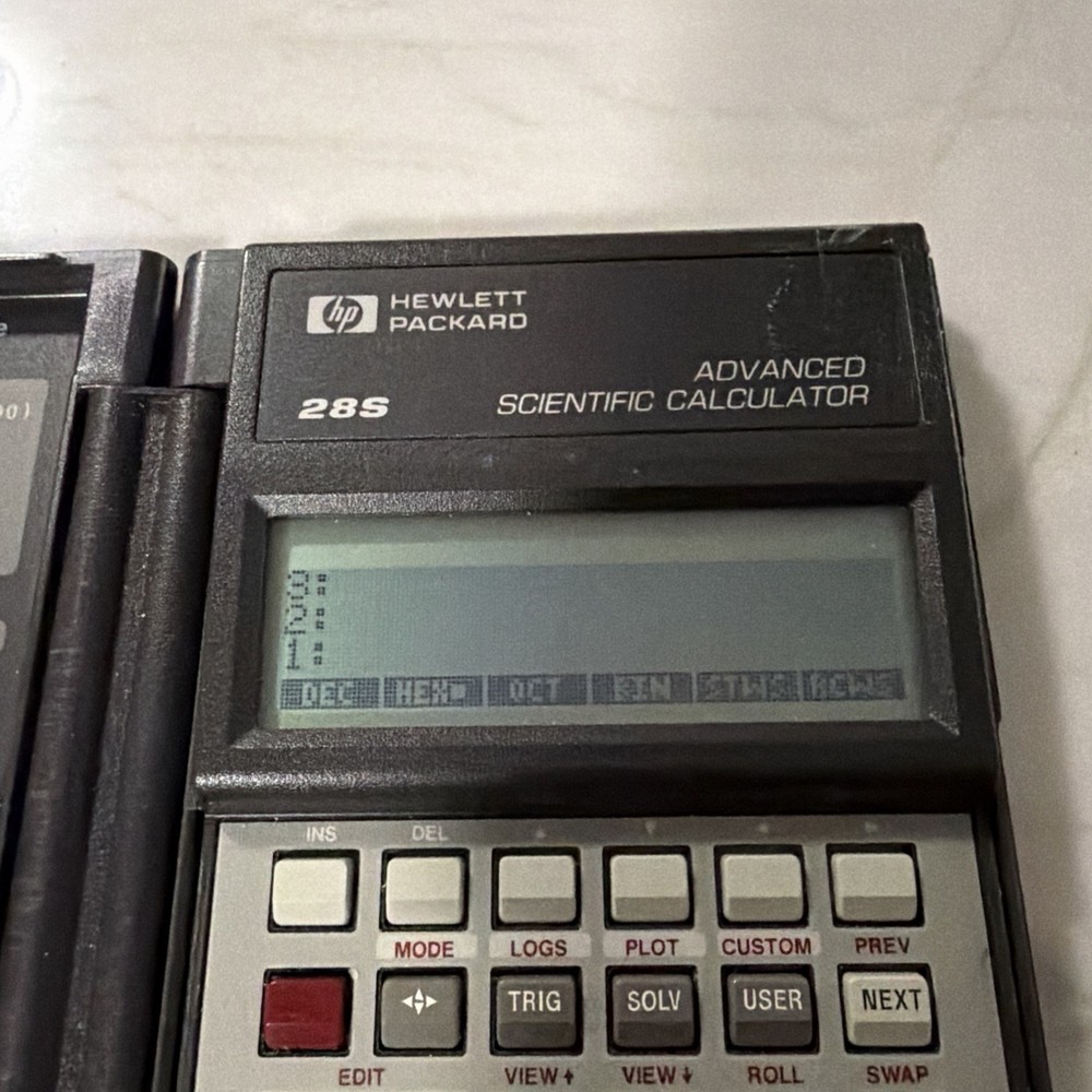 HP-28S Hewlett-Packard Advanced Scientific Calculator Working And Tested
