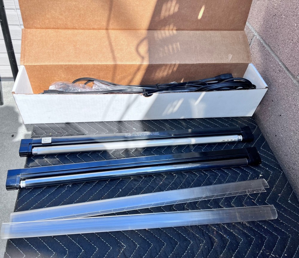 Ideal-Lume Panelight Under Cabinet Mounting