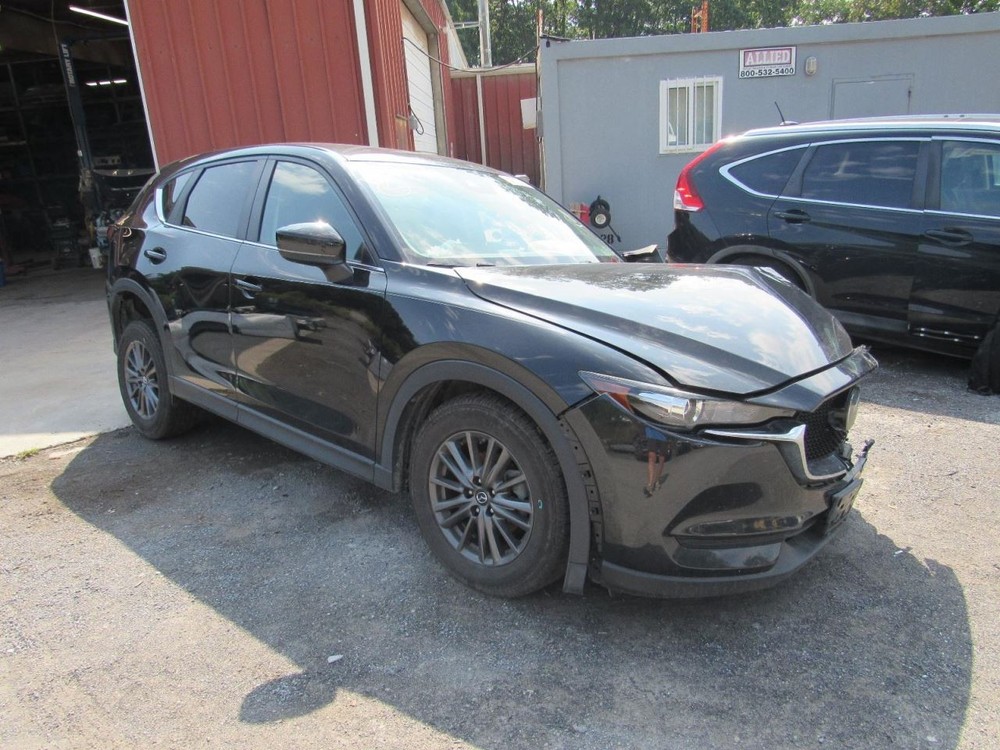 CX-5 2019 Glove Box 1071790
