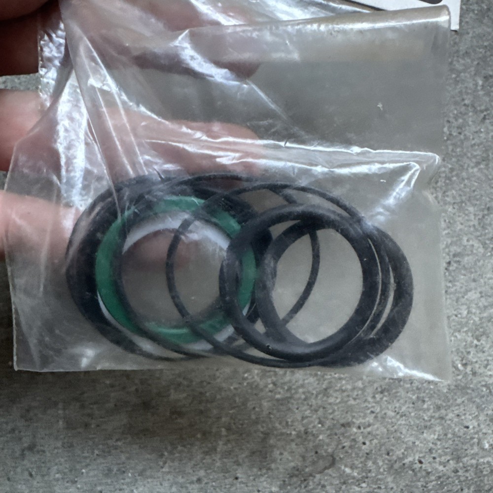 Rock Shox Service Seals Powered By Sram