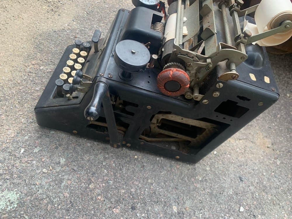 Vntage Dalton Adding Machine. (Not Tested)