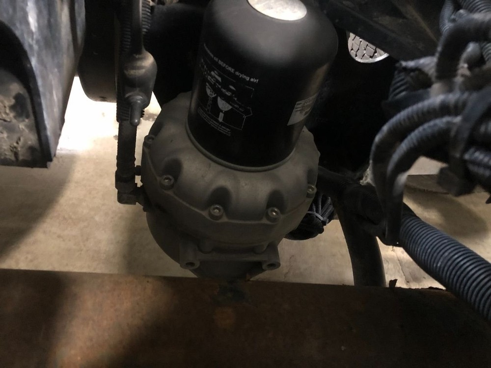 Wabco 4324711010 Left/Driver Air Dryer - Used