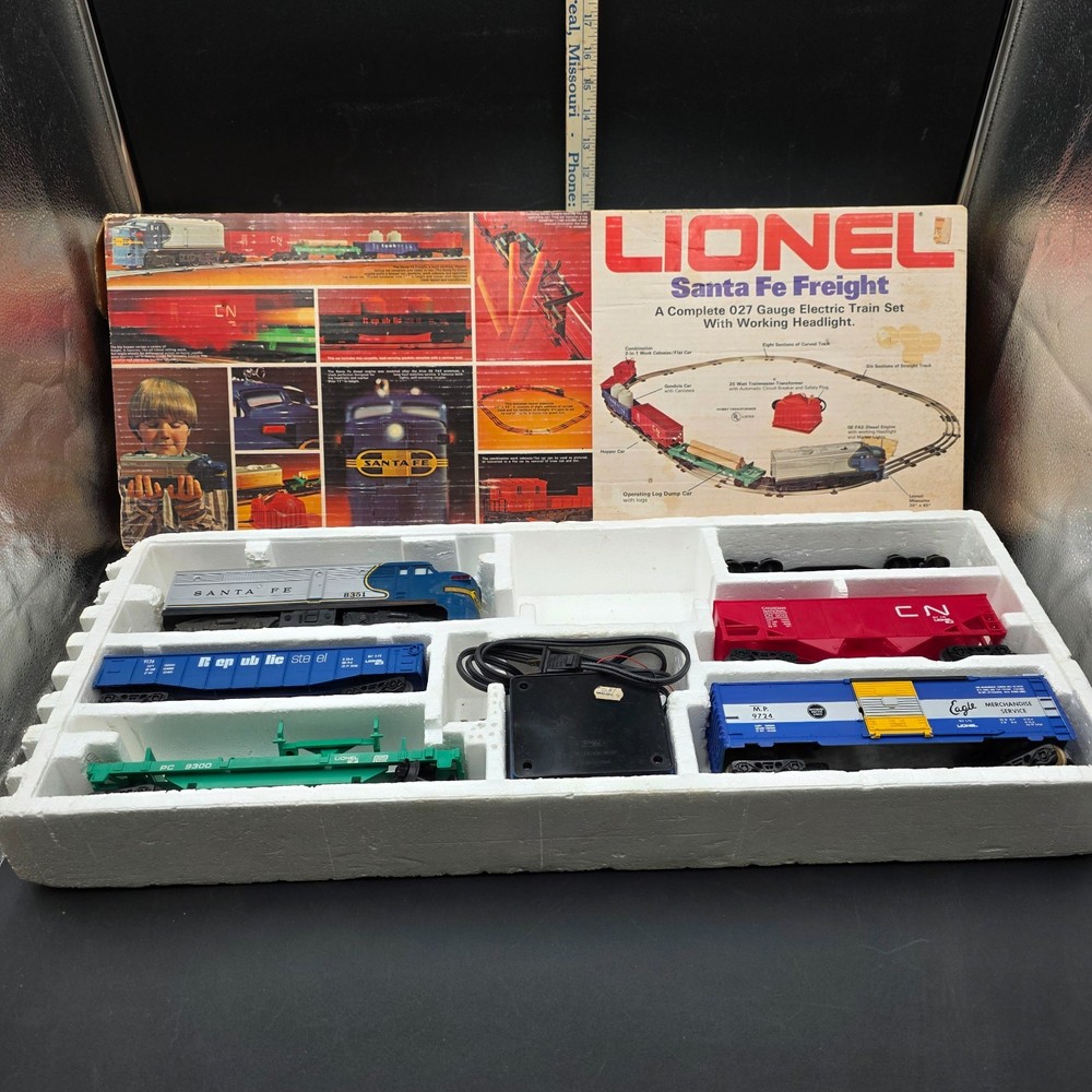 Vintage Lionel Train Set #6-1-383 UNTESTED