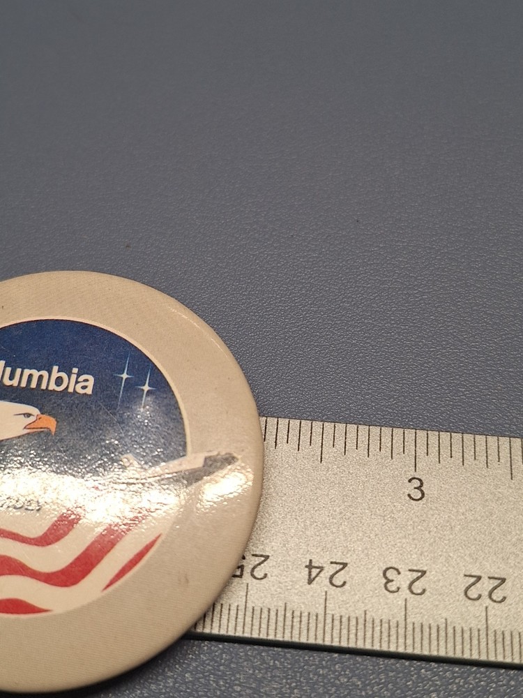 SPACE SHUTTLE COLUMBIA ENGLE TRULY BUTTON PIN