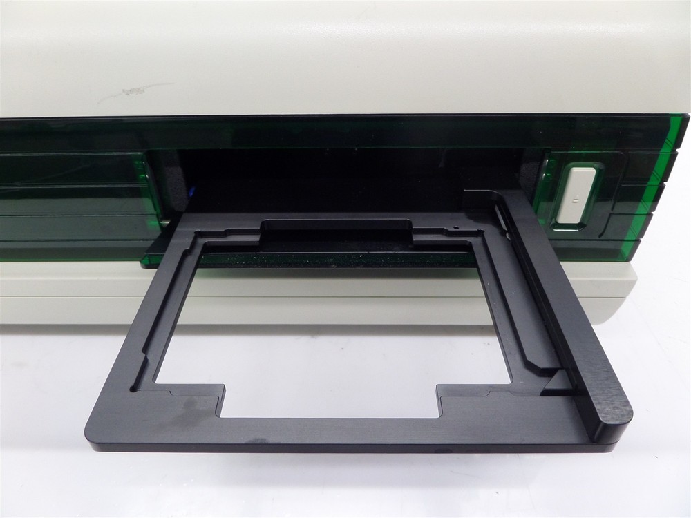 Bio-Rad xMark Microplate Spectrophotometer