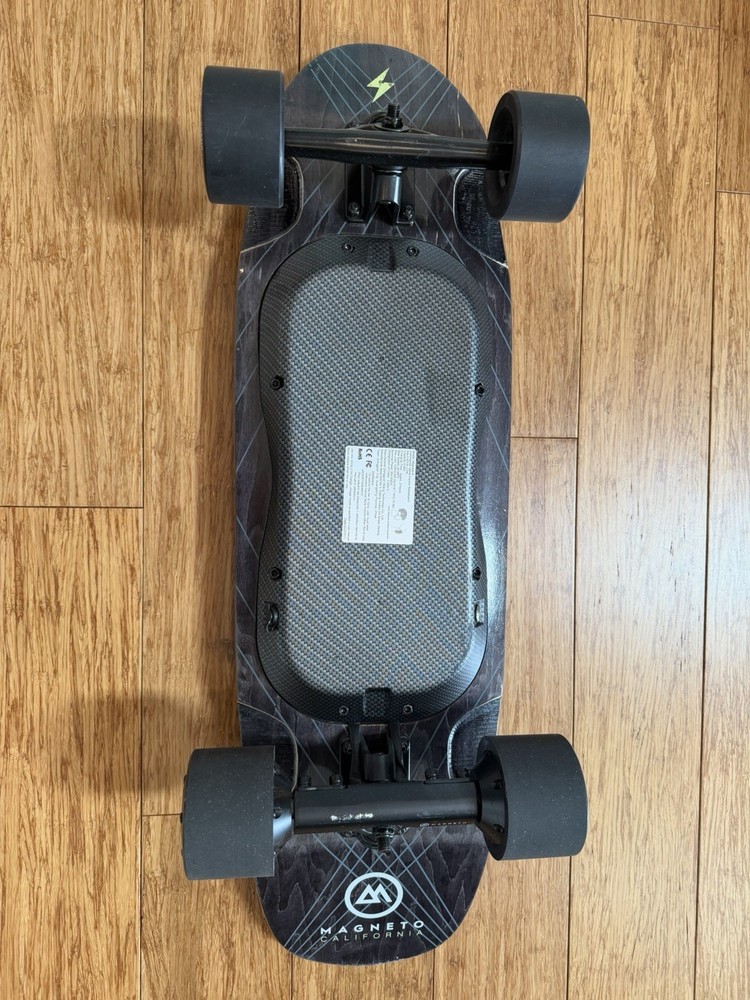 Bustin Boards Magneto Cali Cruiser