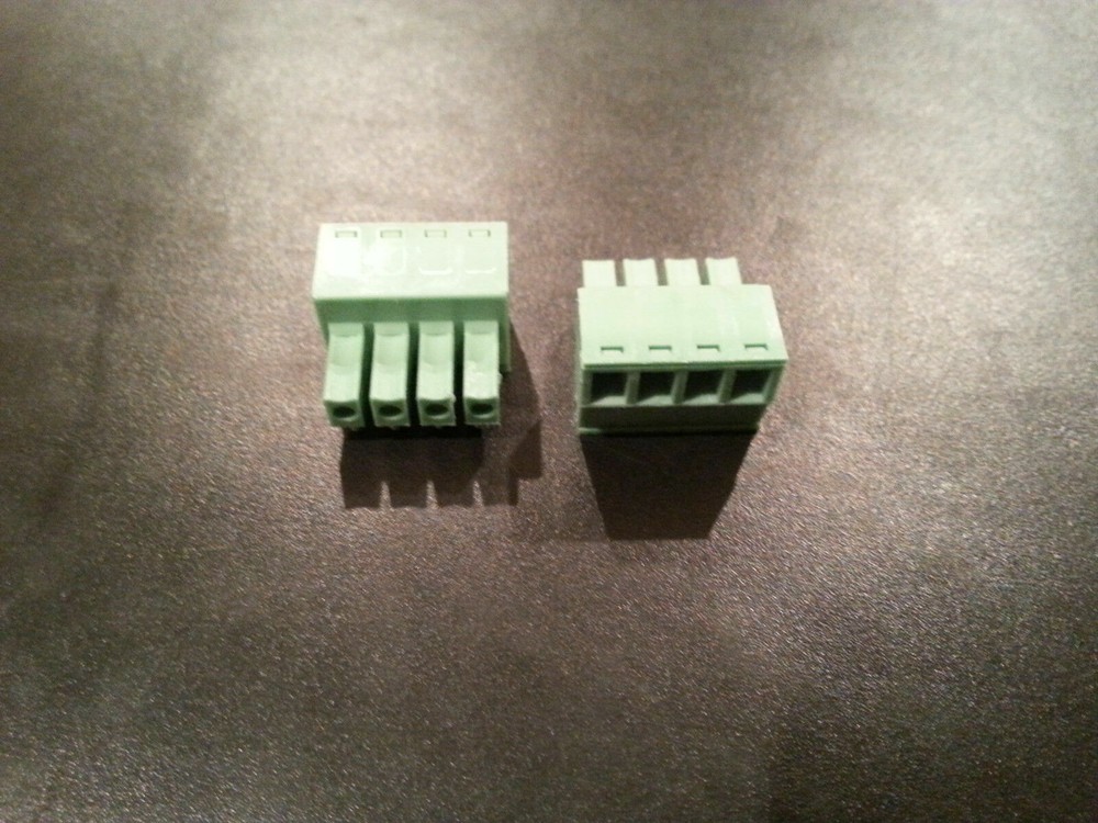 4-Pin Amplifier / Processor / Speaker / Power Plug AUDISON Bit One SRx VOCE SR