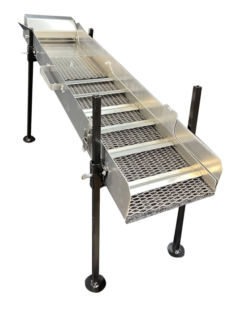 7.5" Power Sluice Box With Pump and Stand
