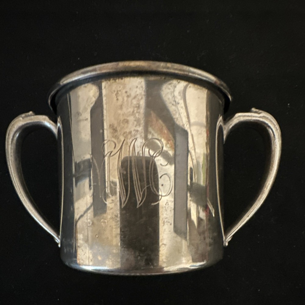 Oneida Silverplate Double Handle Cup Monogrammed mWc Post-1940